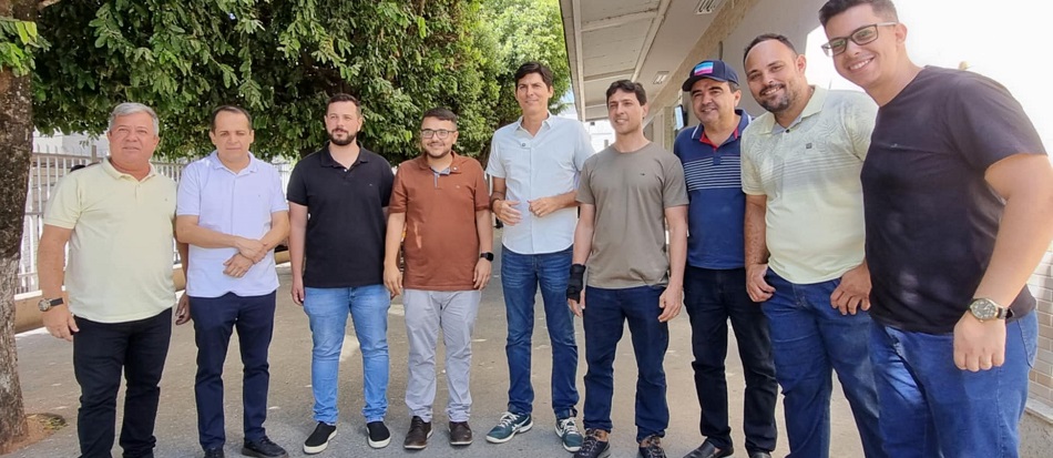 Vereadores, deputado Mazinho e prefeito Wanderson Melgaço acompanham mutirão de consultas e cirurgias